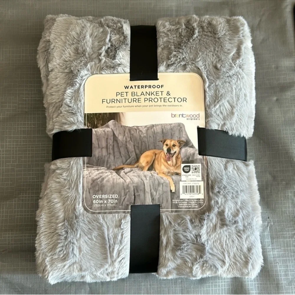 NWT Brentwood Originals Oversized Waterproof Pet Blanket & Furniture Protector